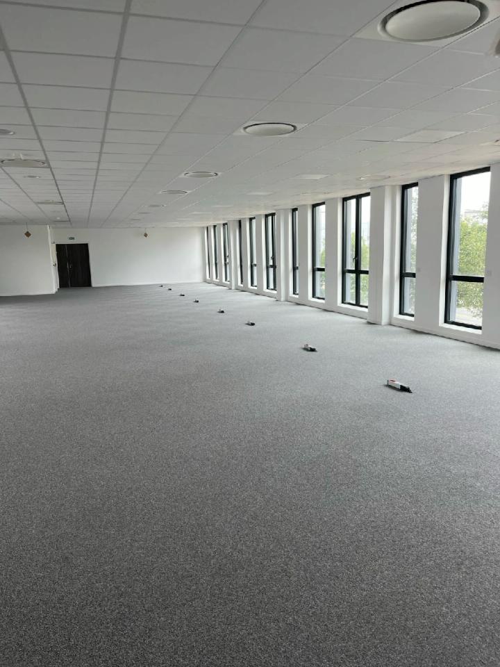 Bureau Vaulx-en-Velin 993m² Location bureau Vaulx-en-Velin Rhône OLBUR2110009 3